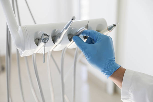 Professional Emergency Dentist technician working in Austin, IN